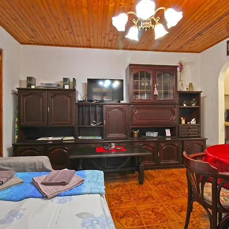 Lägenhet Luka 2192 Pula