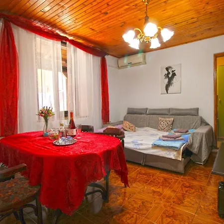 Luka 2192 Apartment Pula